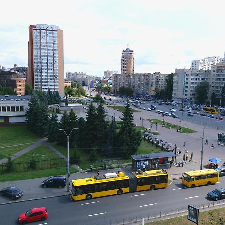 Отдельная Комната С Балконом В Апартаментах, Возле М Печерская Kiev Ngoại thất bức ảnh