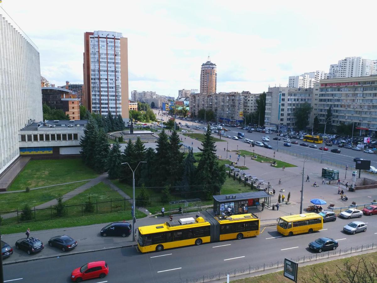 Отдельная Комната С Балконом В Апартаментах, Возле М Печерская Kiev Ngoại thất bức ảnh