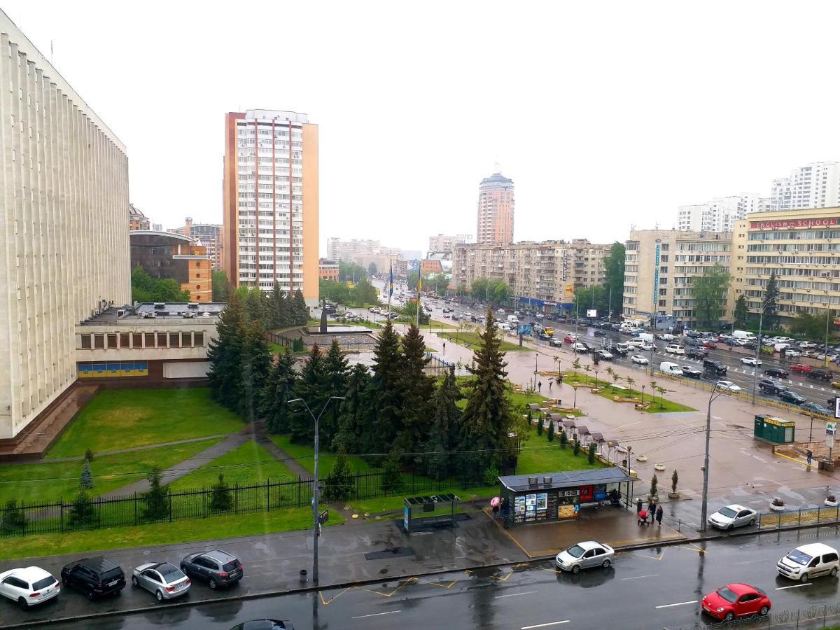 Отдельная Комната С Балконом В Апартаментах, Возле М Печерская Kiev Ngoại thất bức ảnh
